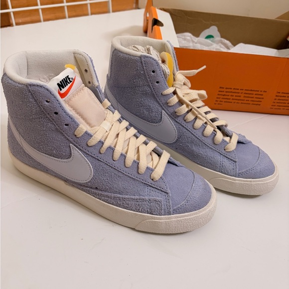 😍NWT😍 NIKE WOMEN BLAZER MID '77 VINTAGE (BLUE WHISPER/FOOTBALL GREY-SAIL) W 8.5 - Picture 7 of 15